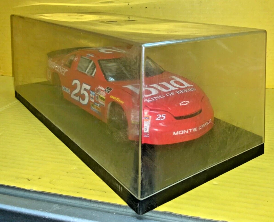 ERTL American Muscle NASCAR Bud 'King of Beers' #25 Ken Schrader 1:18 w/ Case - Image 4 of 4