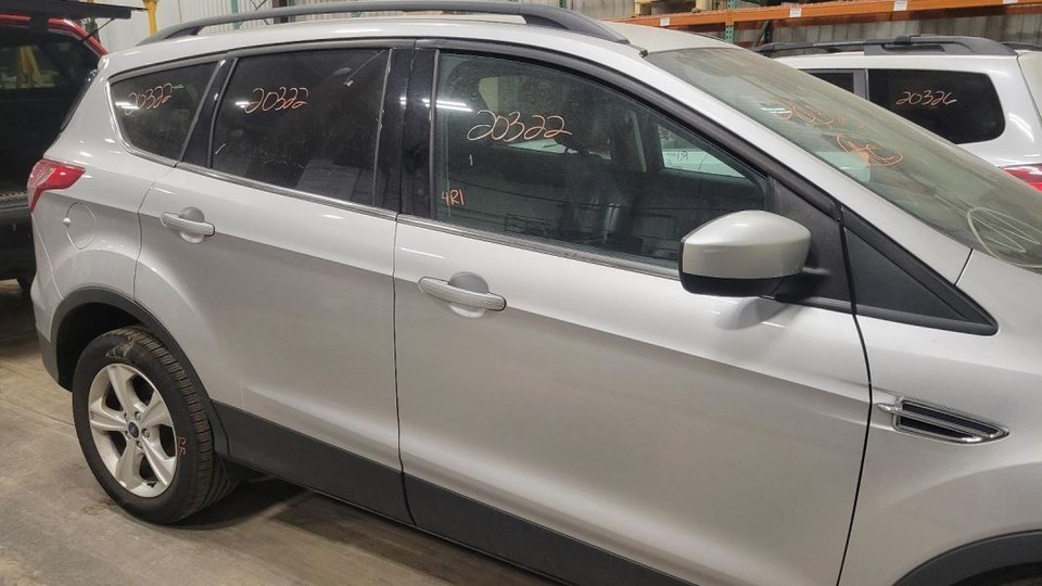 13 19 FORD ESCAPE Front Wiper Motor E729375 eBay