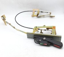 Allen-Bradley 041130 J/K 7 F/EF Disconnect Switch Handle W/Support Bracket