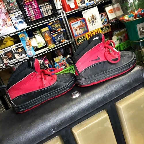 ‘15 Nike ACG Woodside Red Toddler Boots - Size 9C - Picture 6 of 8
