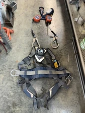 3M DBI-SALA ExoFit NEX Safety Harness With Dual Self-Retracting Lifeline Size M