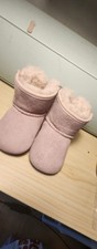 Baby Lilac UGG Boots with Bow Uk Size 2 Used Good Condition with Box