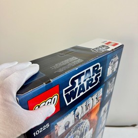 LEGO 10225 Star Wars UCS R2-D2 (New Sealed In Box)