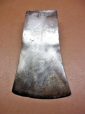 SPEAR & JACKSON 3 Lb. Axe Head 7 1/2'' x 4 1/4'' Made in England S & J Crown Logo