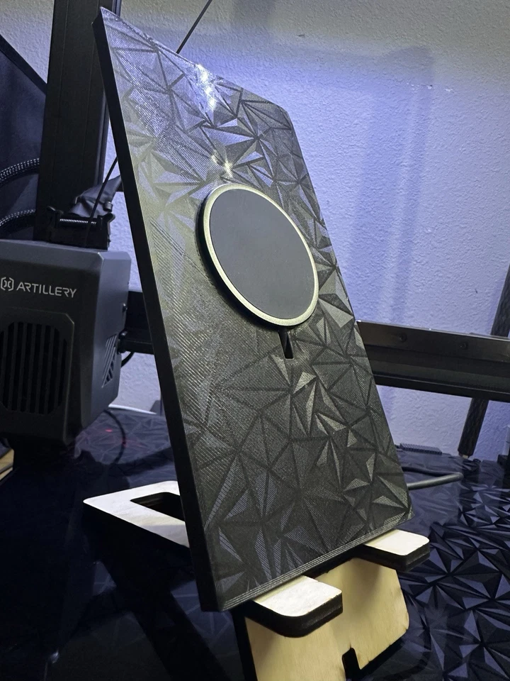 2024-2025 Toyota Tacoma   / 4Runner (Gen 6) Wireless Charging - CHARGER INCLUDED - Image 4 of 4