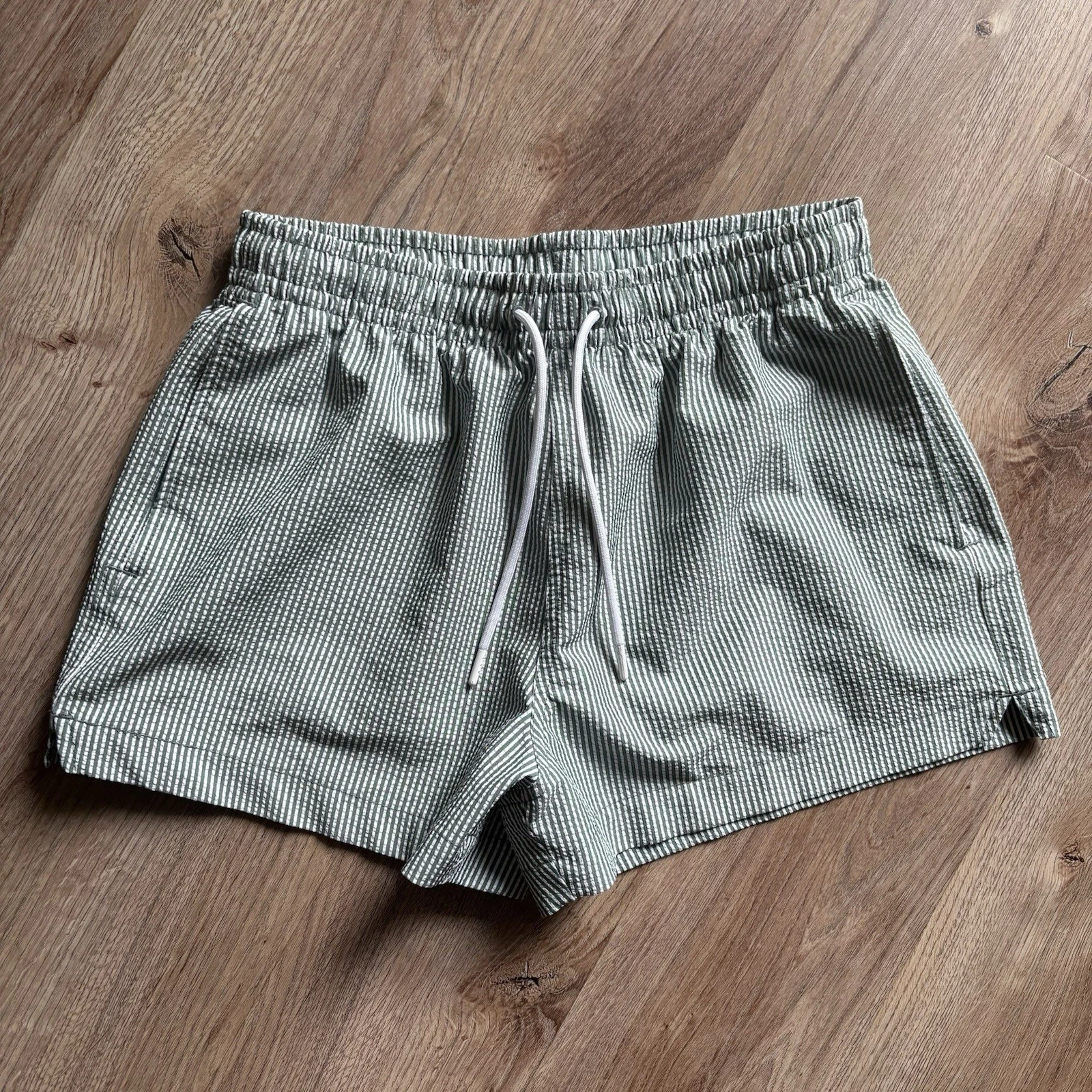 Abercrombie & Fitch Seersucker Trunks Mens Green Stripe 3" Relaxed Shorts XS