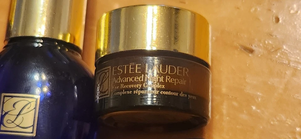 Lote de maquillaje vintage de Estee Lauder leer descripción Foto 3 de 4