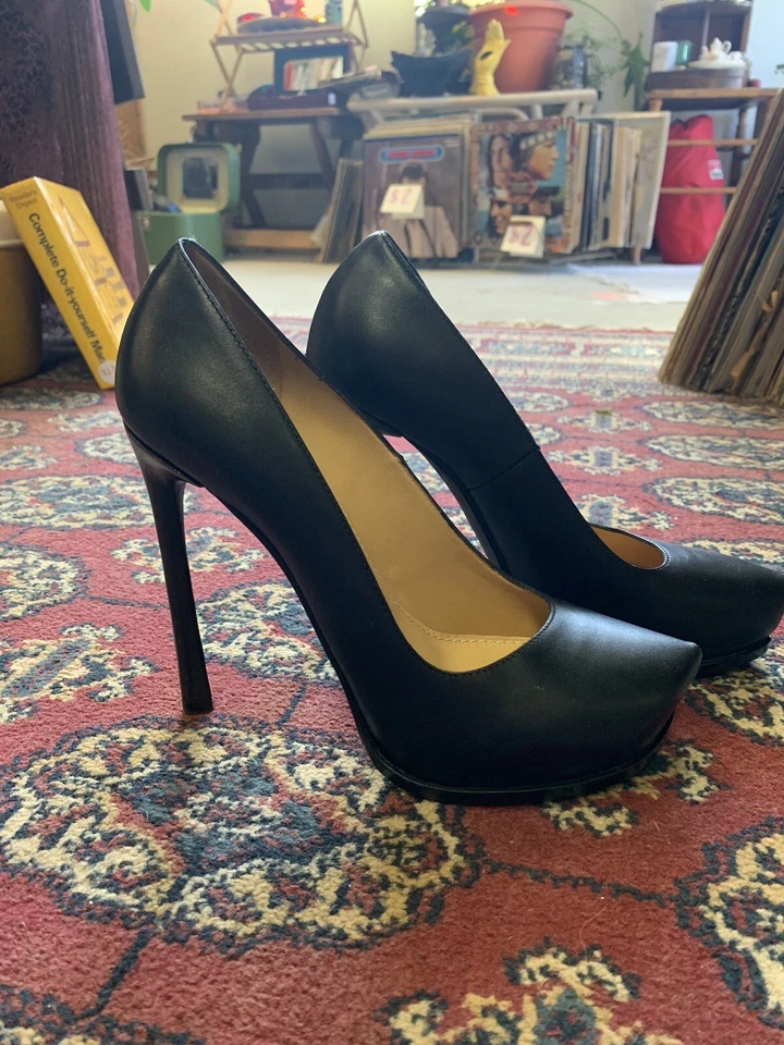 Lanvin черный кожаный полуостроконечный носок Stiletto каблук насосы размер 39,5/США 8,5 - Изображение 4 из 4