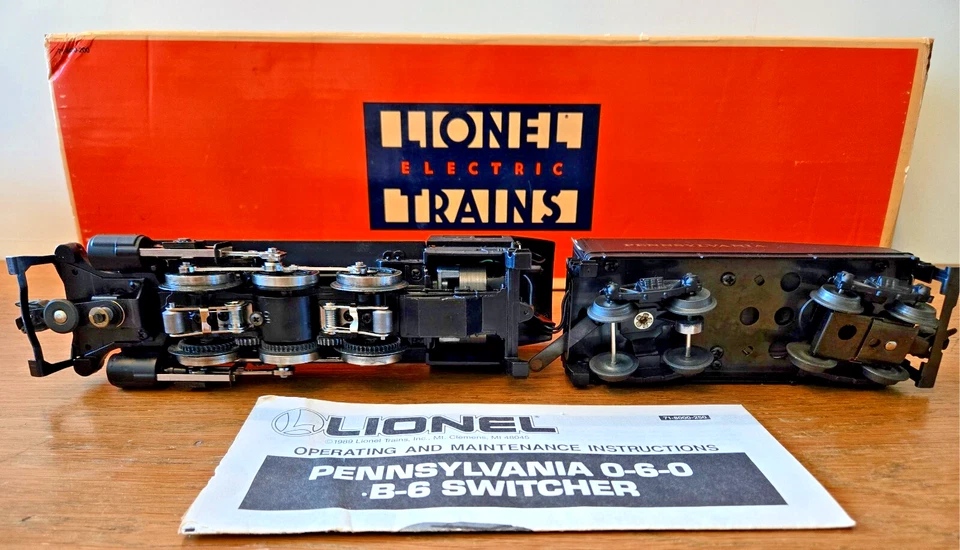 Lionel 6-18000 O Gauge Pennsylvania 0-6-0 B6 Switcher Locomotive & Tender #8977 - Image 3 of 4