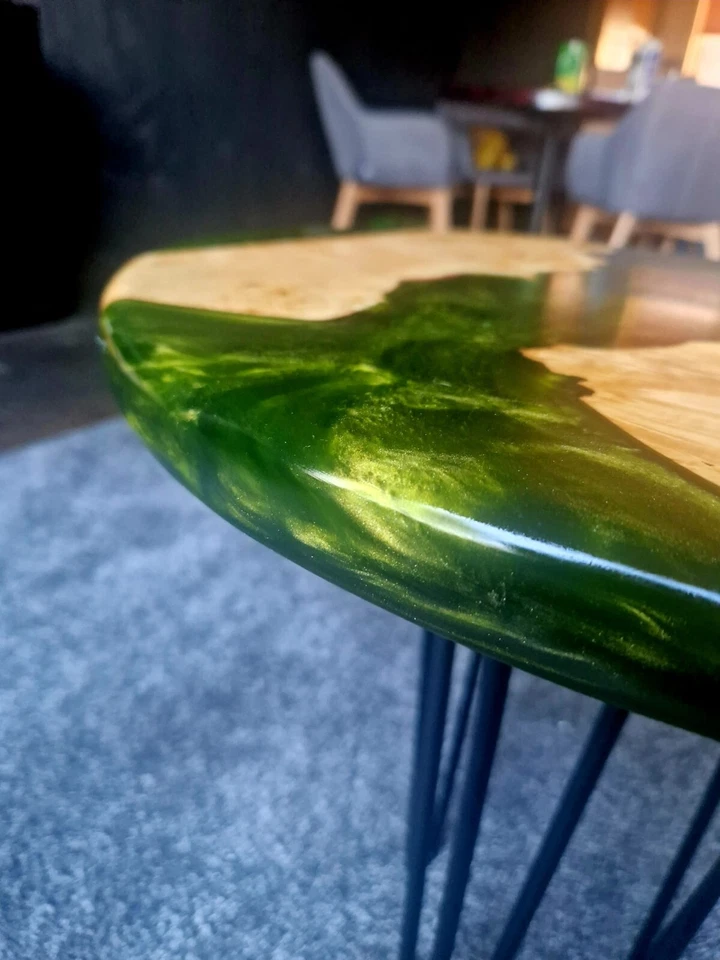 Coffee Table Green Resin And Maple Burl HANDMADE! FREE SHIPPING!! Legs included! - Image 4 of 4