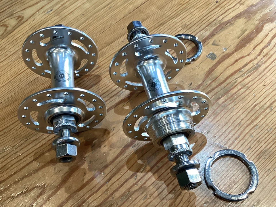 Pair Of Novatec Fixed Wheel Track Hubs 32 Hole NOS - Image 2 of 3