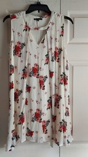 Staccato Dress Ivory Red Floral Sleeveless Swing Trapeze Crepe Large Button Neck