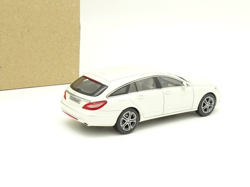 Norev SB 1/43 - Mercedes CLS Shooting Brake C218 Blanca - Imagen 2 de 2