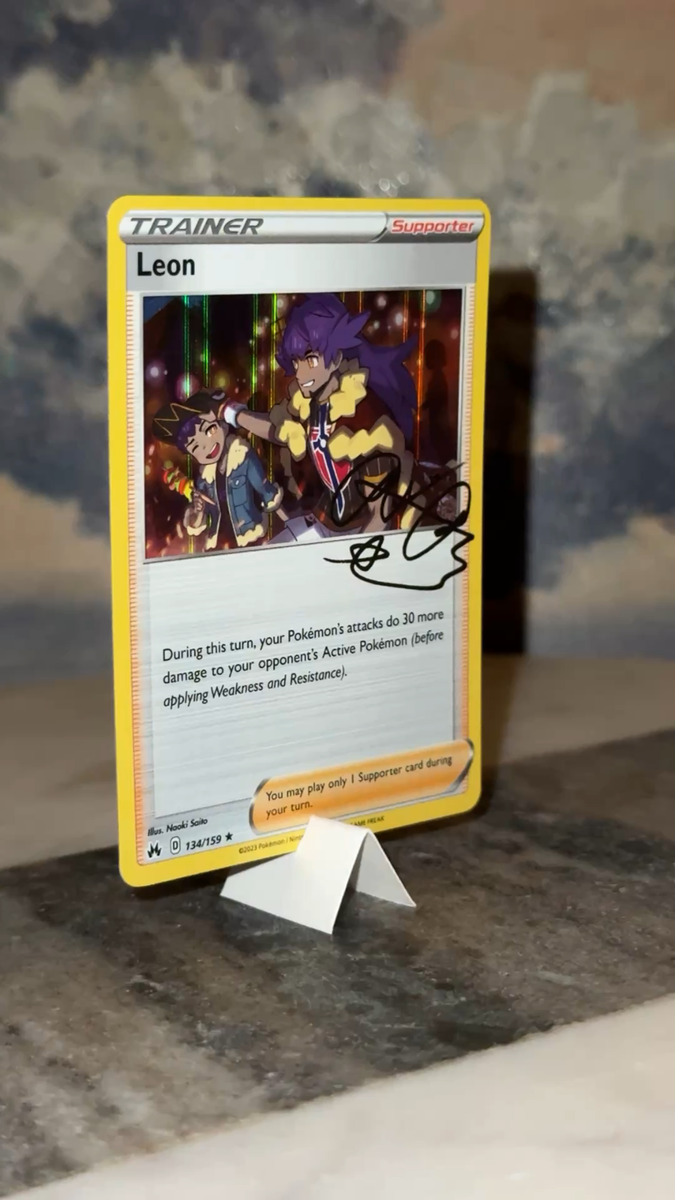 signed leon pokemon card Pokemon TCG - Leon Vivid Voltage Full Art Holo Card 182/185 main image 1