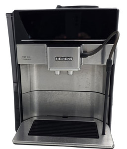 Siemens TE657F03DE EQ.6 plus extraKlasse Kaffeevollautomat - Edelstahl