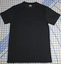 32 Degrees Cool Air Lightweight Black T-Shirt Short Sleeve Crew Neck Size Small 