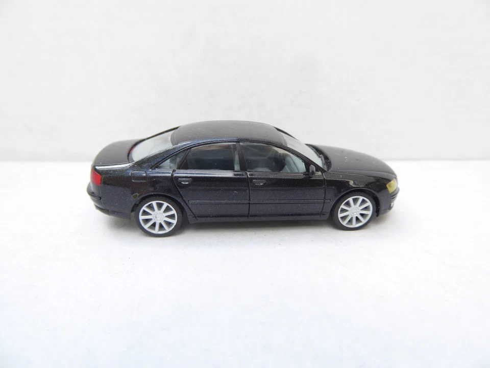 Audi A 8  schwarz - H0 1:87 Herpa  ohne  OVP # 0190 - Bild 2 von 3