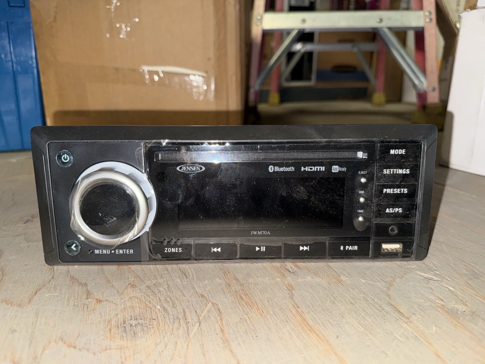 Jensen Slimline 3-Zone Source JWM70A, DVD/CD/Radio Player, B