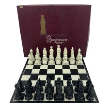 1959 E.S. Lowe RENAISSANCE CHESSMEN Weighted, Felt Bottoms - ANRI mark