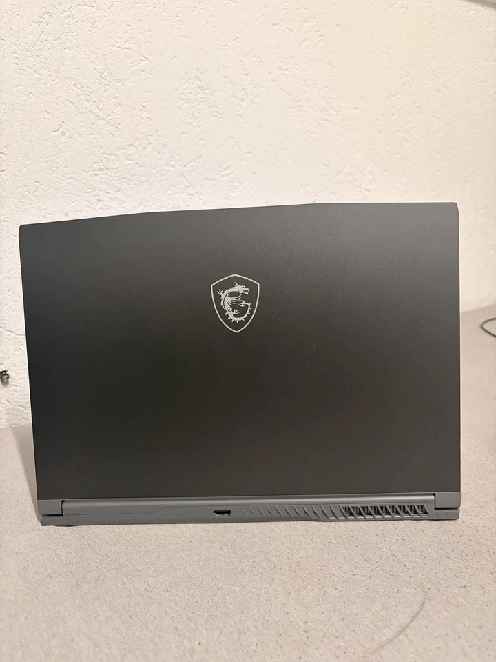 MSI Thin 15 B13VE I5-13420H/16GB RAM/512GB SSD/RTX4050 15,6"Gaming Notebook - Bild 3 von 4