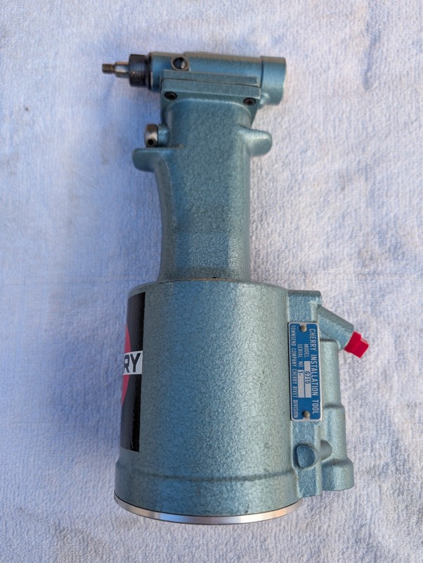 NEW  Cherry Aerospace G715  Pneumatic-Hydraulic Riveter