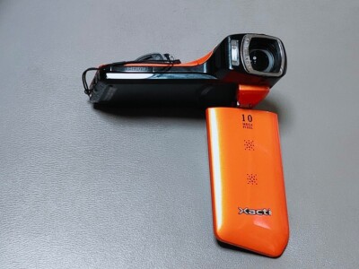 SANYO DMX-CG11 Camera Digital Xacti Movie Green HD 10MP XACTI