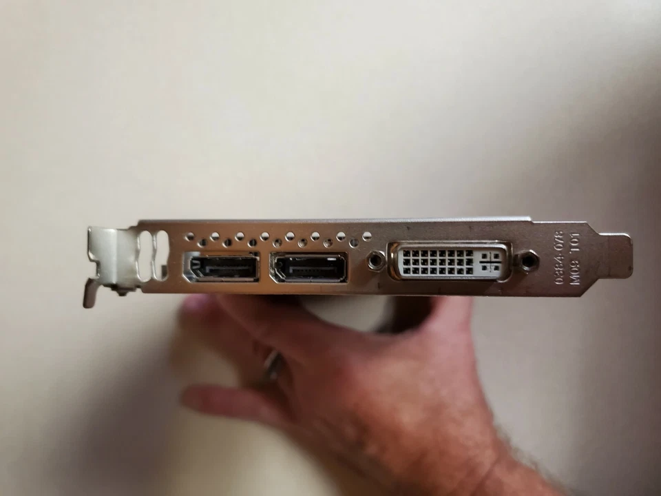 Lenovo NVIDIA Quadro 2000 Graphics Card 1GB GDDR5 89Y8856 Dual Display VGA ZZ - Image 3 of 3