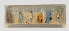 HO Scale Original Preiser Figures Walking Passengers 1:87 Scale #14000 New!