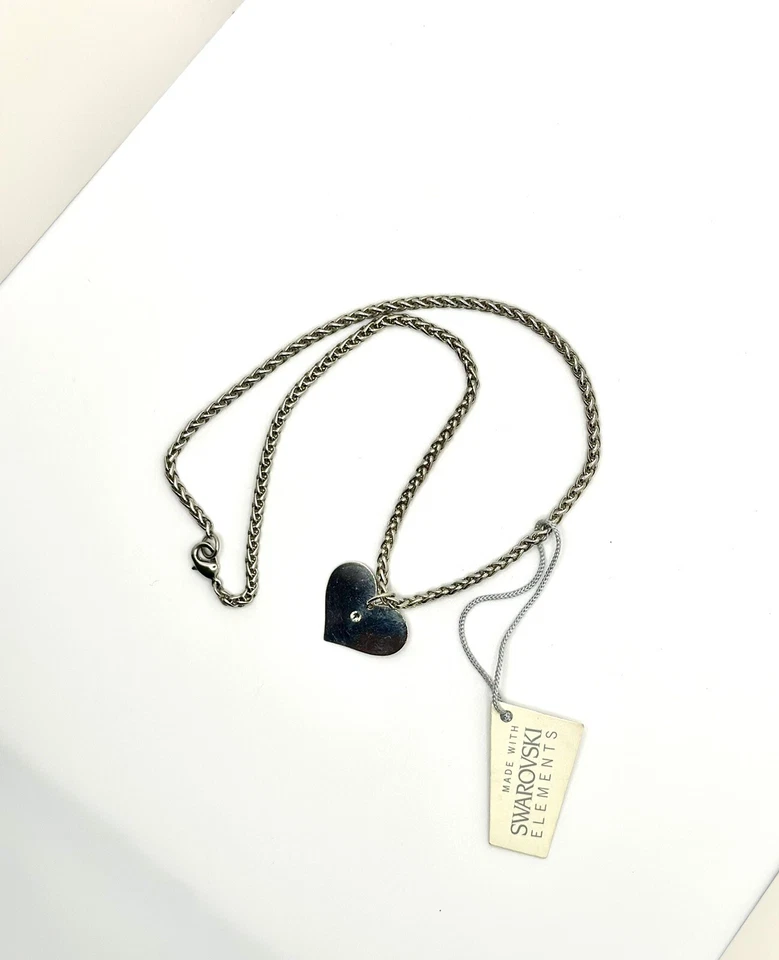 Antigo Colar de Coração em Tom de Prata Elemento Swarovski Pingente de Cristal Venda de Propriedade - Imagem 4 de 4