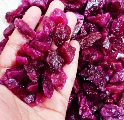 Natural Red Beryl Rough Loose Gemstone Lot Best offer price 210.50 Ct For sale