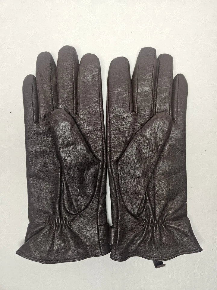 Michael Kors MK Brown Leather Circle Logo Size 7, Pre Owned, Retail Value $98 - Image 3 of 4