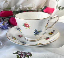 Crown Staffordshire Bone China Rose Pansy Tea Cup & Saucer 1970s England