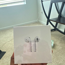 Apple AirPods 1st Gen Wireless Bluetooth InEar Earbuds w Mic