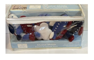 Small Wonders Musical Mobile Air Planes - Rotates to Carousel Waltz  EUC!