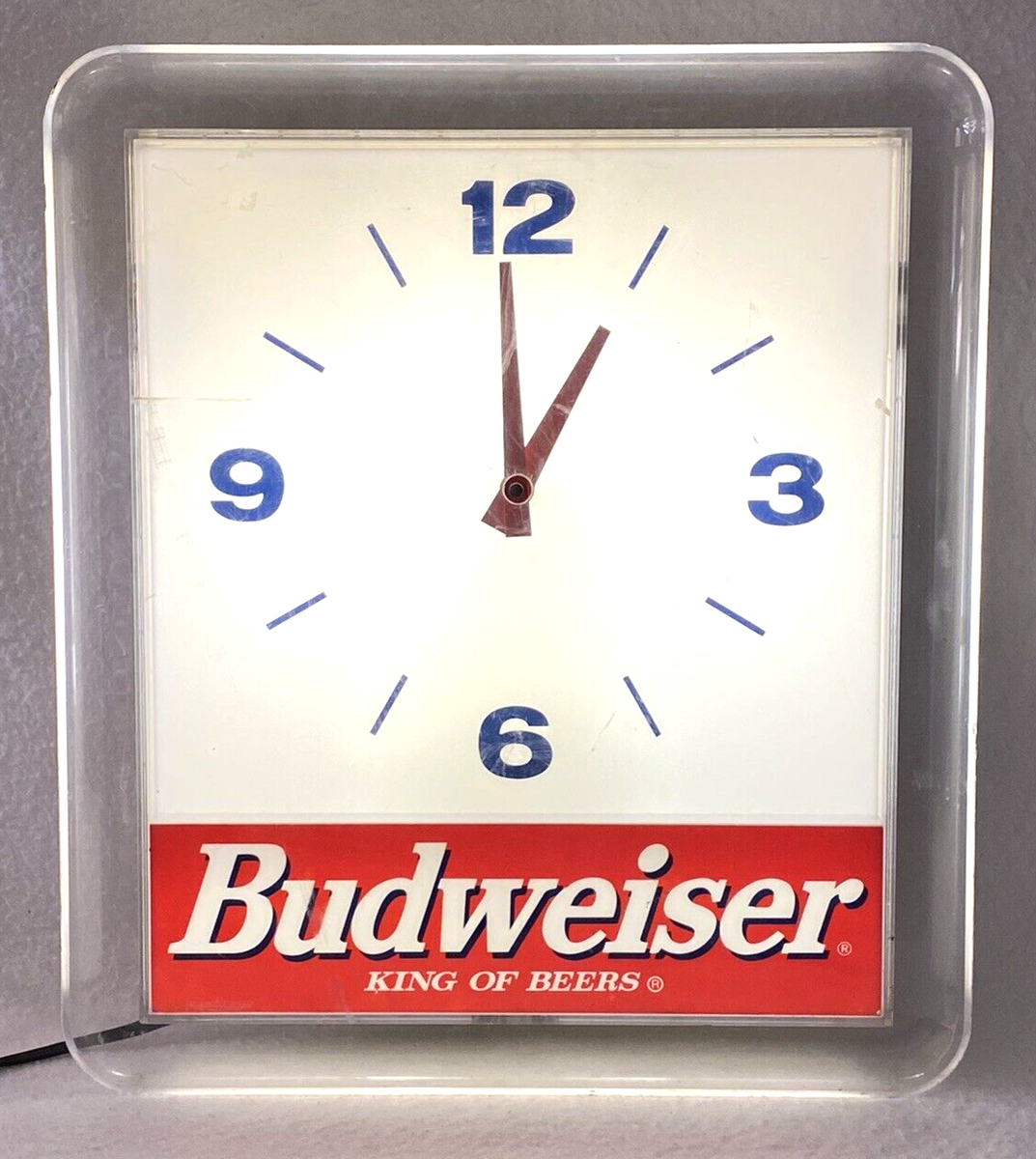 Budweiser バドワイザー ビンテージ ライトクロック VINTAGE BUDWEISER LIGHTED CLOCK,FLOURESCENT,KING OF BEERS,ELECTRIC