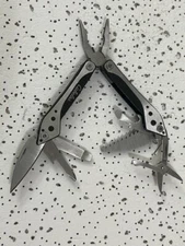 Cabela’s Mini Black&Silver Multi-Tool -