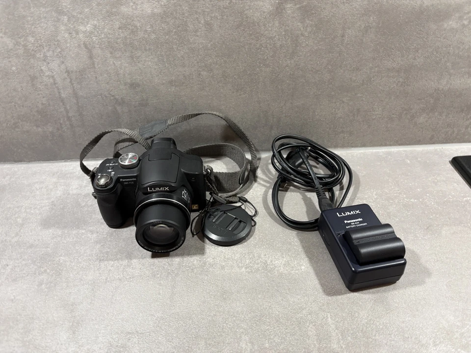 Panasonic LUMIX DMC-FZ8 7.2MP Digitalkamera - Wie neu! Getestet - Bild 1 von 4