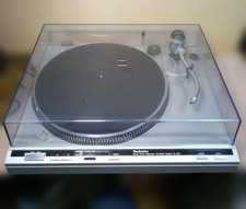 Technics SL-D33 Giradischi automatico a trazione diretta AC100V 50Hz/60Hz 1979 Giappone