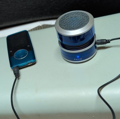 Coby MP620 4GB Blue MP3 Player FM Radio Video Playback USB Headphone Jack