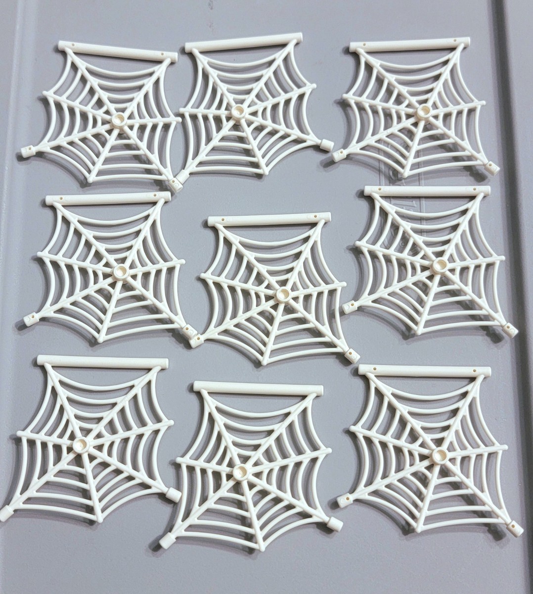 新品・未使用【GODSIZE】HAIR CHOKE［SPIDER WEB］ NEW LEGO® 9 White Spider Web with Clips SPIDERWEB Halloween Bulk