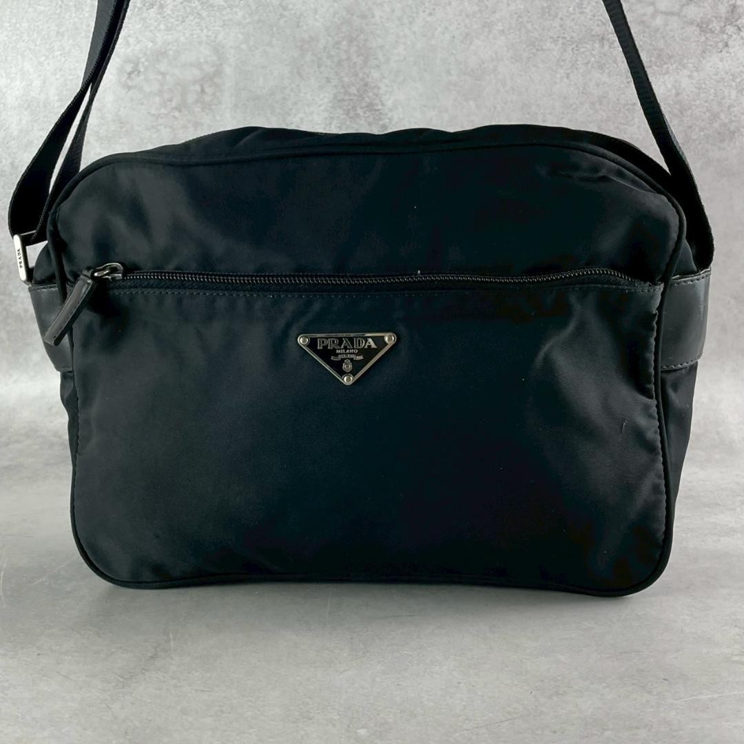 Excellent Condition PRADA Shoulder Bag Camera Bag Triangle Logo Tessuto Nero Nyl thumbnail 2