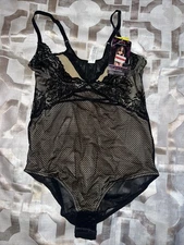 Maidenform Sexy Shaping Wear Your Own Bra Bodybriefer DM2003 Size Medium 8-10