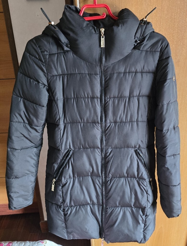 Chamomile Love Jacket Down Puffer Coat Size 40 Warm Winter Outerwear