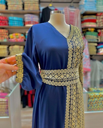 Palestinian Embroidery Princess Thobe Maxi thobe - Tatreez in Navy Blue and Gold - Picture 2 of 7