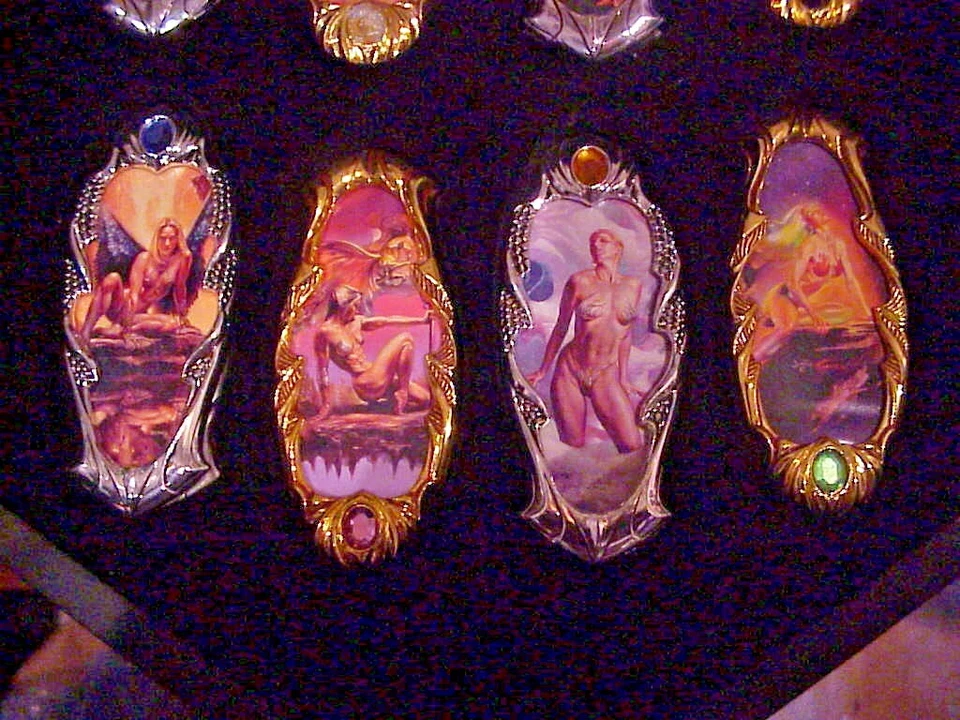 The Franklin Mint all 12 Days of Desire by Julie and Boris Knife Collection - Image 4 of 4