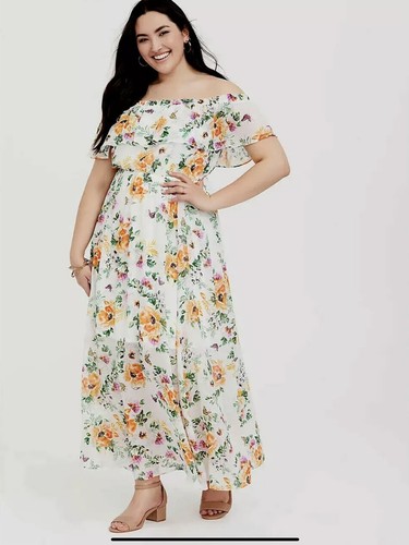 Torrid Sz 0 L Ivory Chiffon Floral Off 