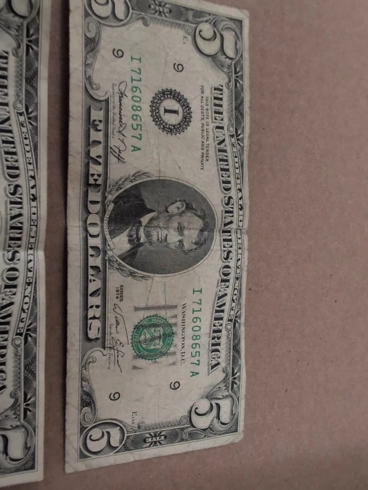 (2) Vintage Design $5 Dollar Bill Series 1969 & 1974 Old US Paper Currency - Image 4 of 4