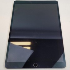 APPLE iPad Pro 10.5" MQF32LL/A 64GB WiFi  Cellular Tablet SPACE GRAY  Grade C