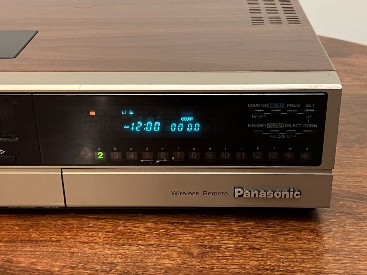 Vintage 1985 Panasonic Omnivision VCR PV-1334R W/ Remote & Manual