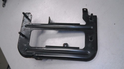 Halter Halterung Motorsteuergerät Alfa Romeo 159 2.4 Jtdm 20V DPF Bj 2006 939